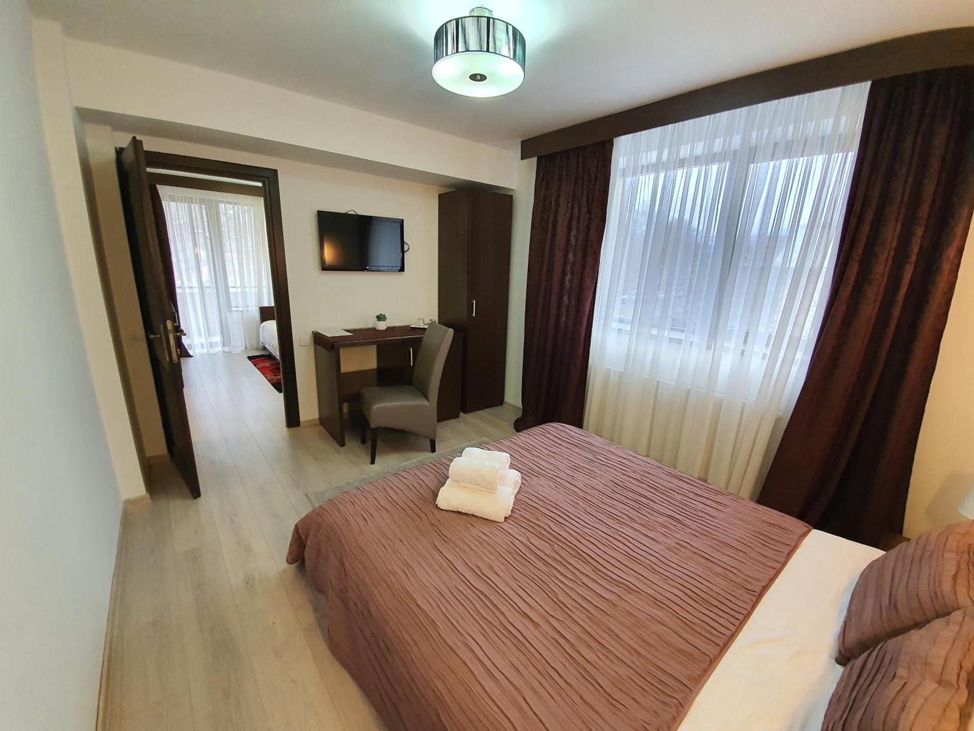 Pensiunea Public House Buşteni Rom bilde