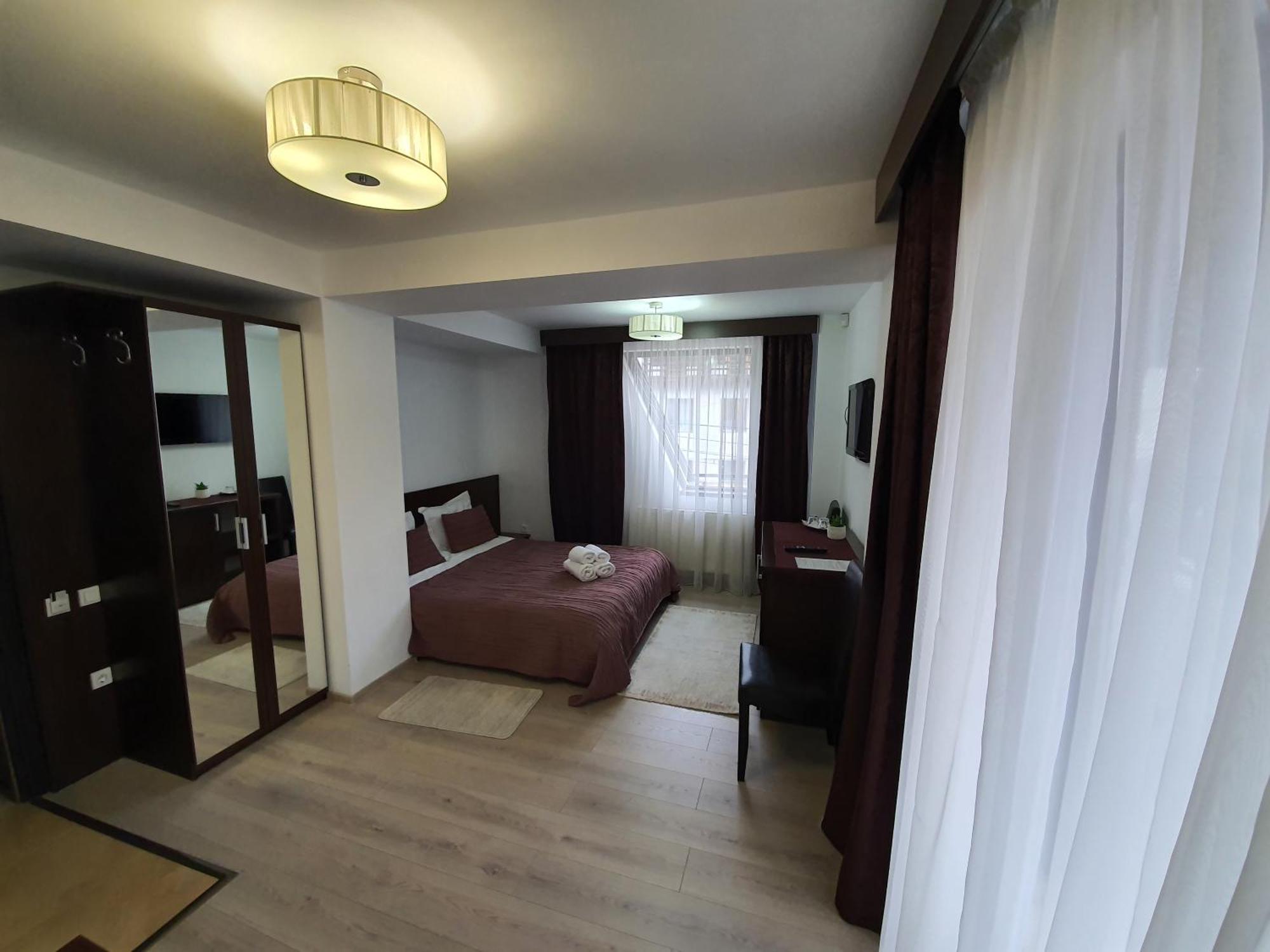Pensiunea Public House Buşteni Rom bilde