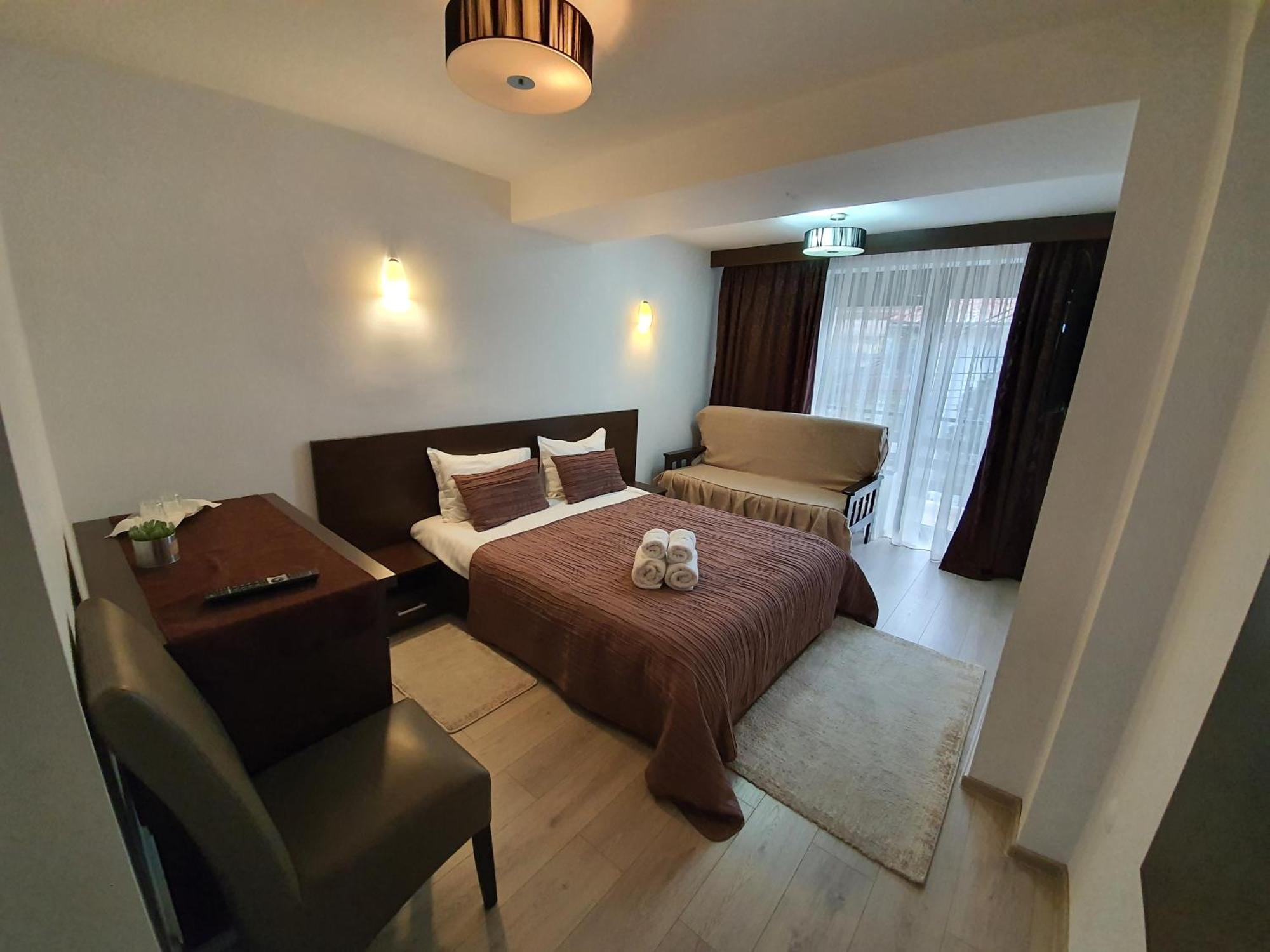 Pensiunea Public House Buşteni Rom bilde